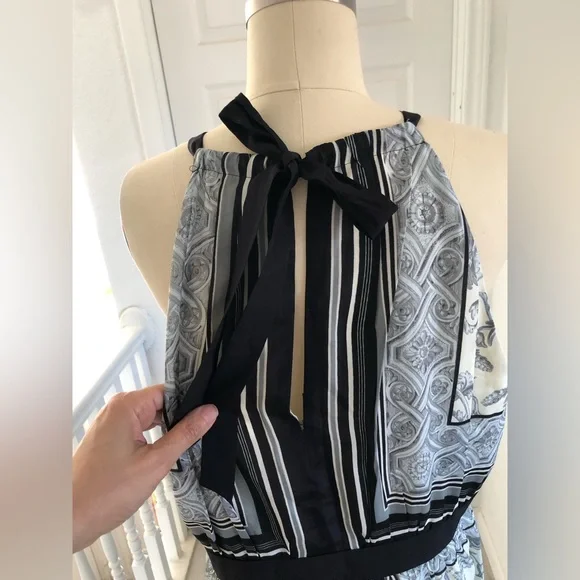 VINCE CAMUTO Maxi dress. - Picture 8 of 16